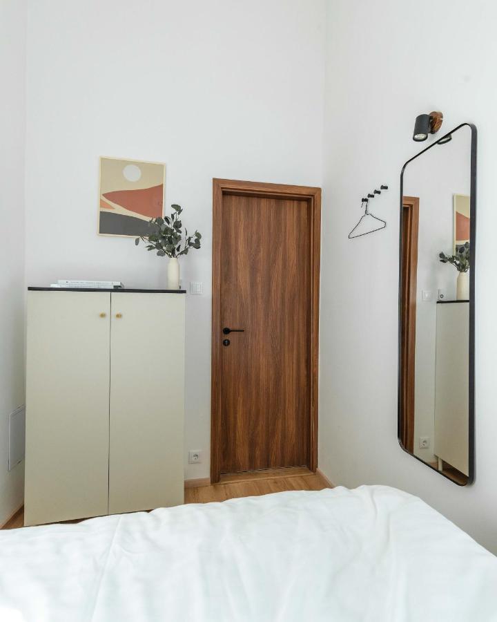 Modern Apartment French Balkony Budapest Esterno foto