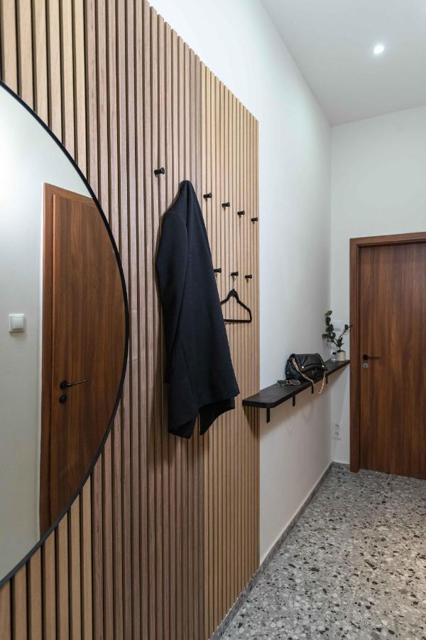Modern Apartment French Balkony Budapest Esterno foto